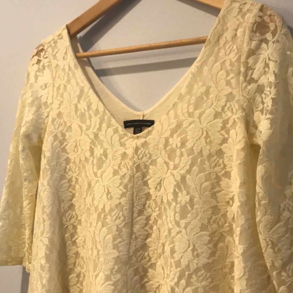 Off-white, lace American Eagle top